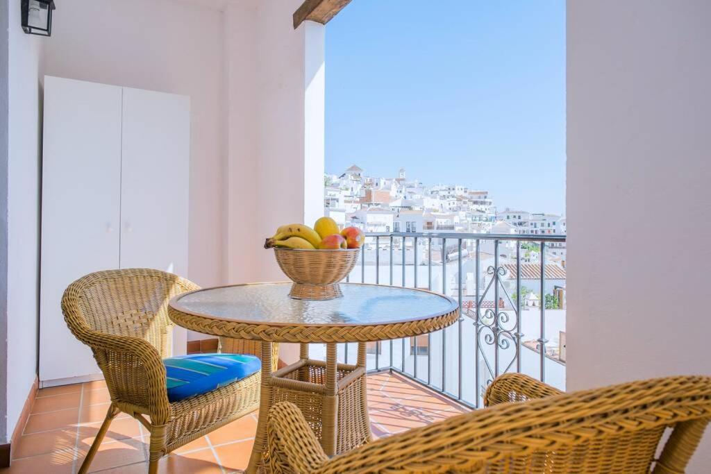 Bonito Apartamento Piscina Wifi Frigiliana Exterior foto